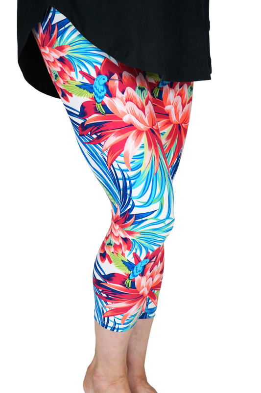 Tropical Thunder Capri Leggings